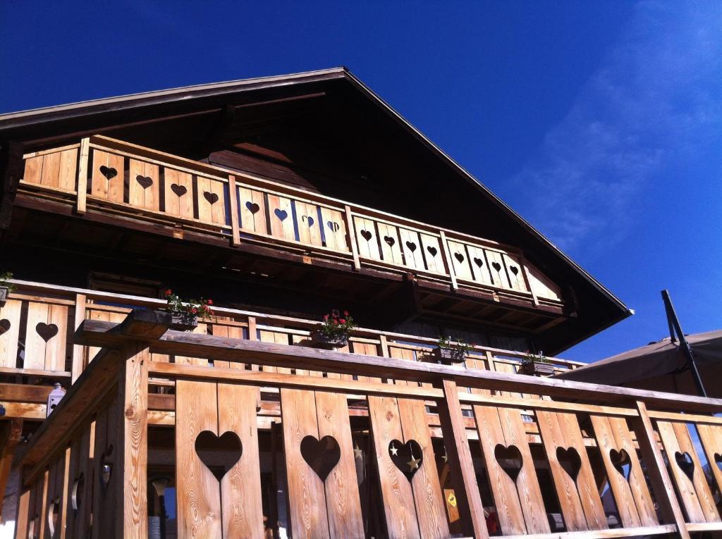 Chalet Hotel Les Blancs Pra Loup Exterior photo